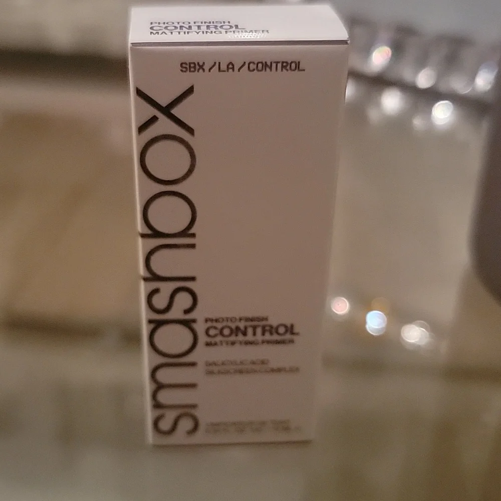 Smashbox photo finish control mattifying primer. 0.34 fl. NIB. - Picture 1 of 9